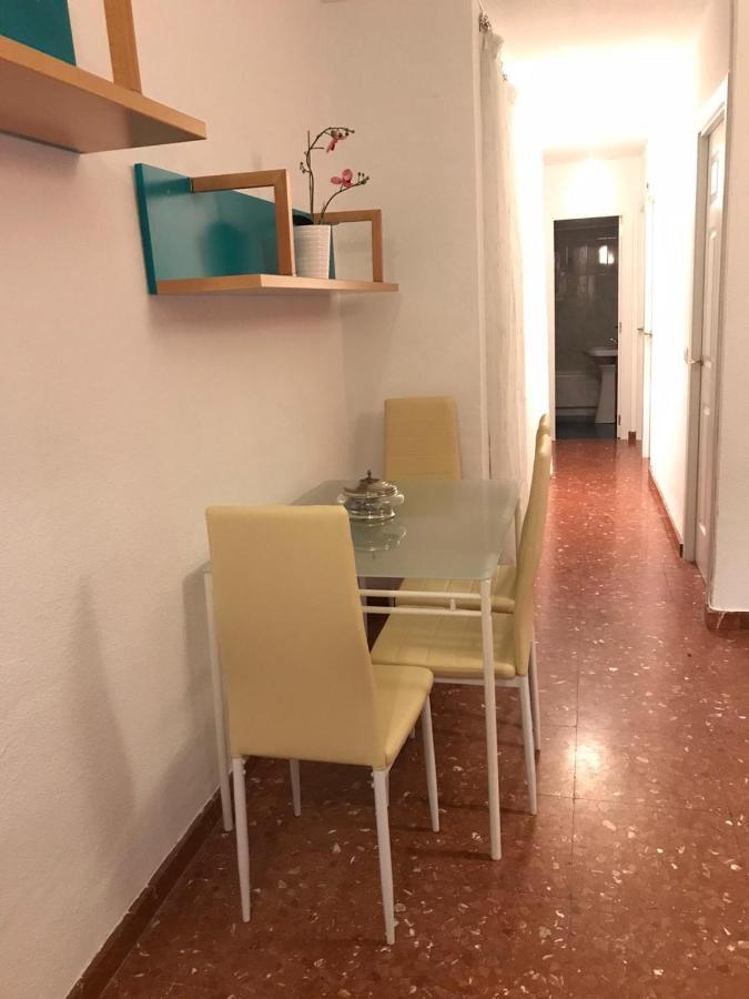 Апартаменти Apartamento En El Centro De Малага Екстер'єр фото